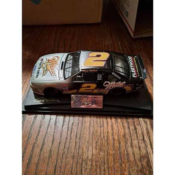 Vintage 1996 Rusty Wallace #2 Miller 25 Year Anniversary Die Cast Car in Display - Picture 4 of 8